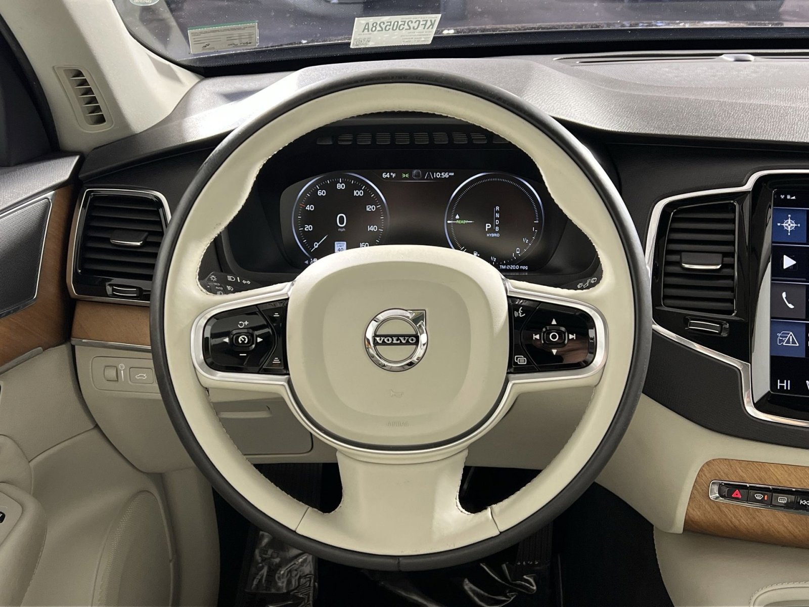 Used 2018 Volvo XC90 T8 Inscription w/ Convenience Package image 14