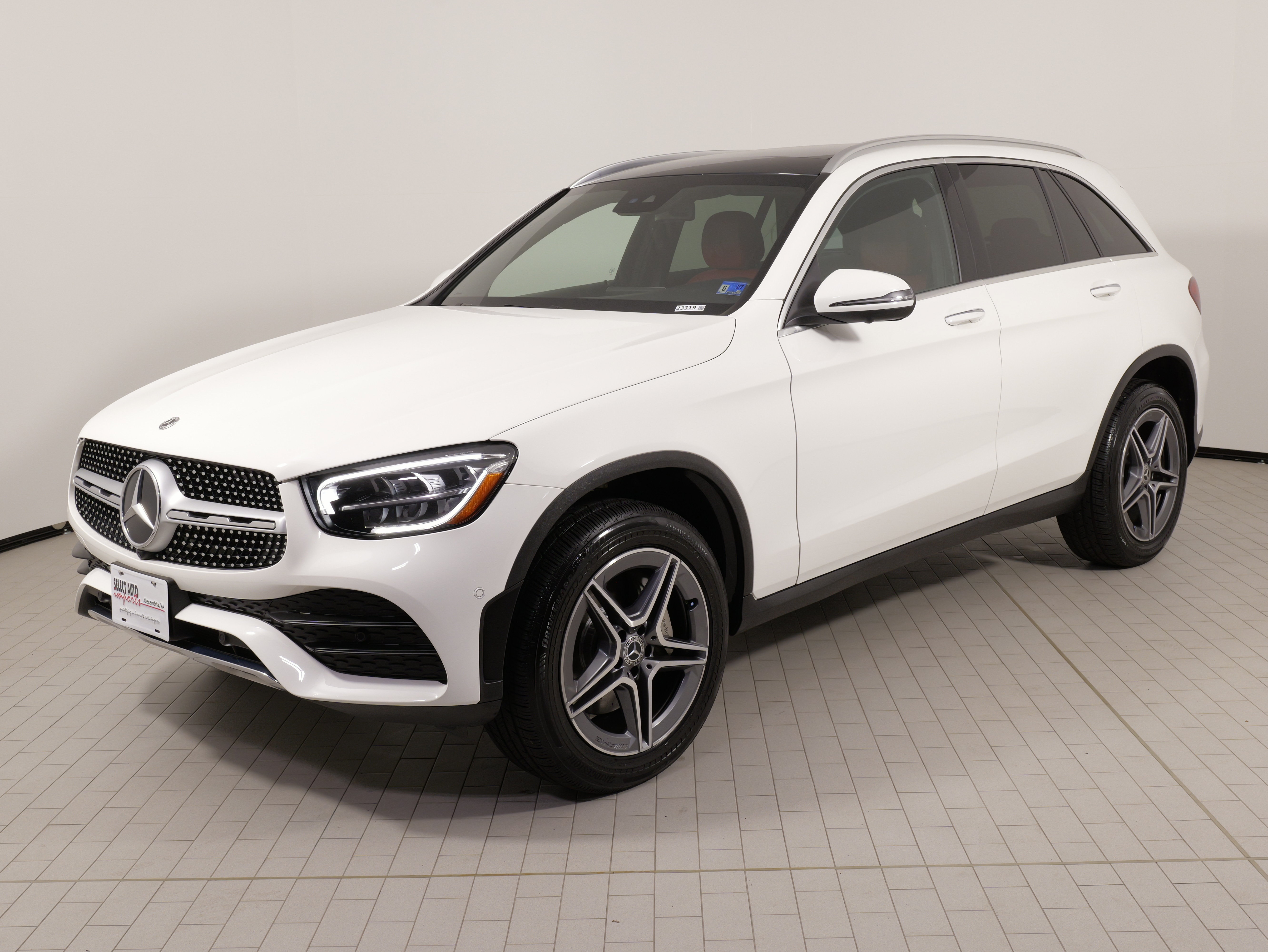 Used 2022 Mercedes-Benz GLC 300 4MATIC image 3