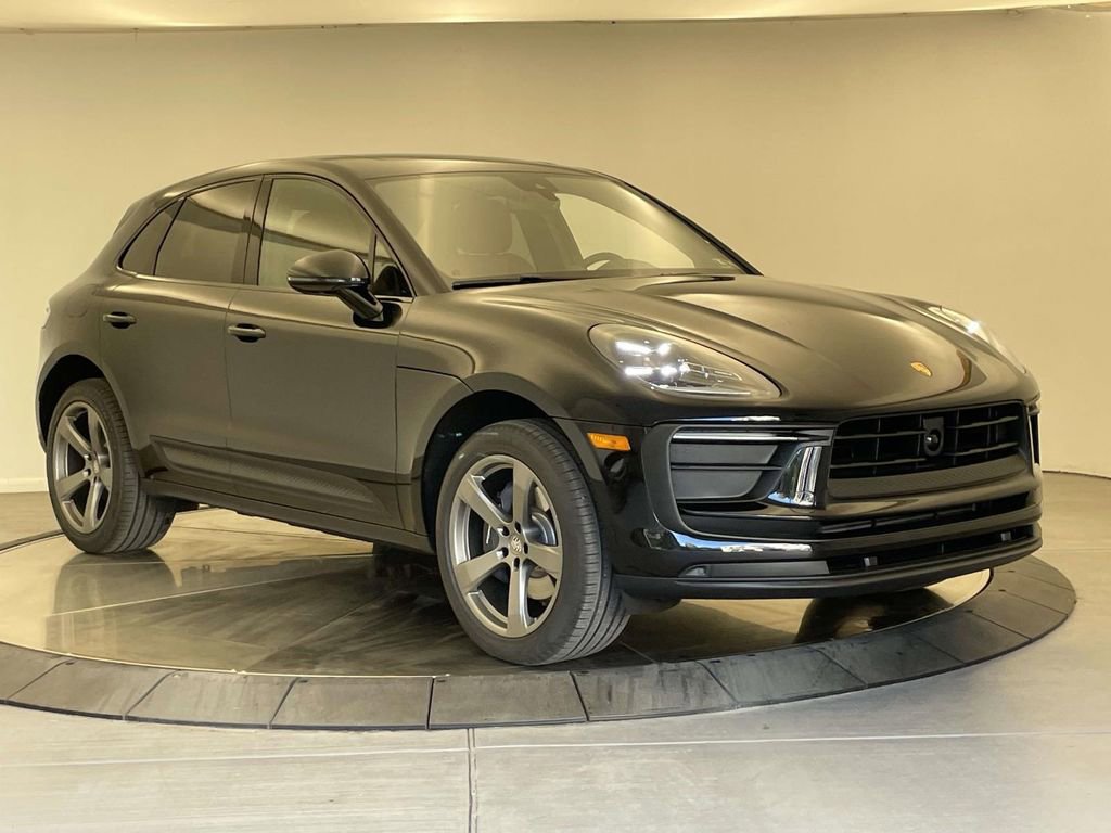 New 2025 Porsche Macan image 9