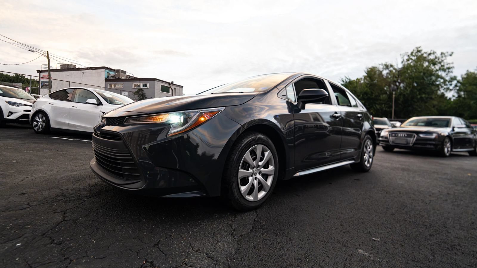 Used 2024 Toyota Corolla LE FWD image 7