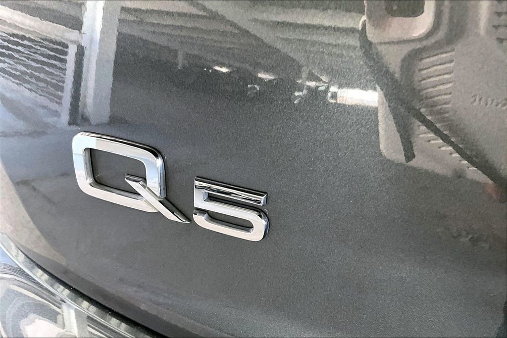 Used 2023 Audi Q5 2.0T Prestige w/ Prestige Package image 24