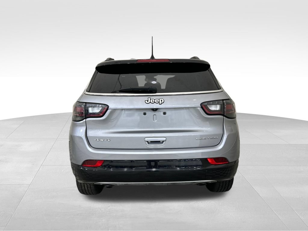 Used 2023 Jeep Compass Limited w/ Elite Group AWD/4WD image 4