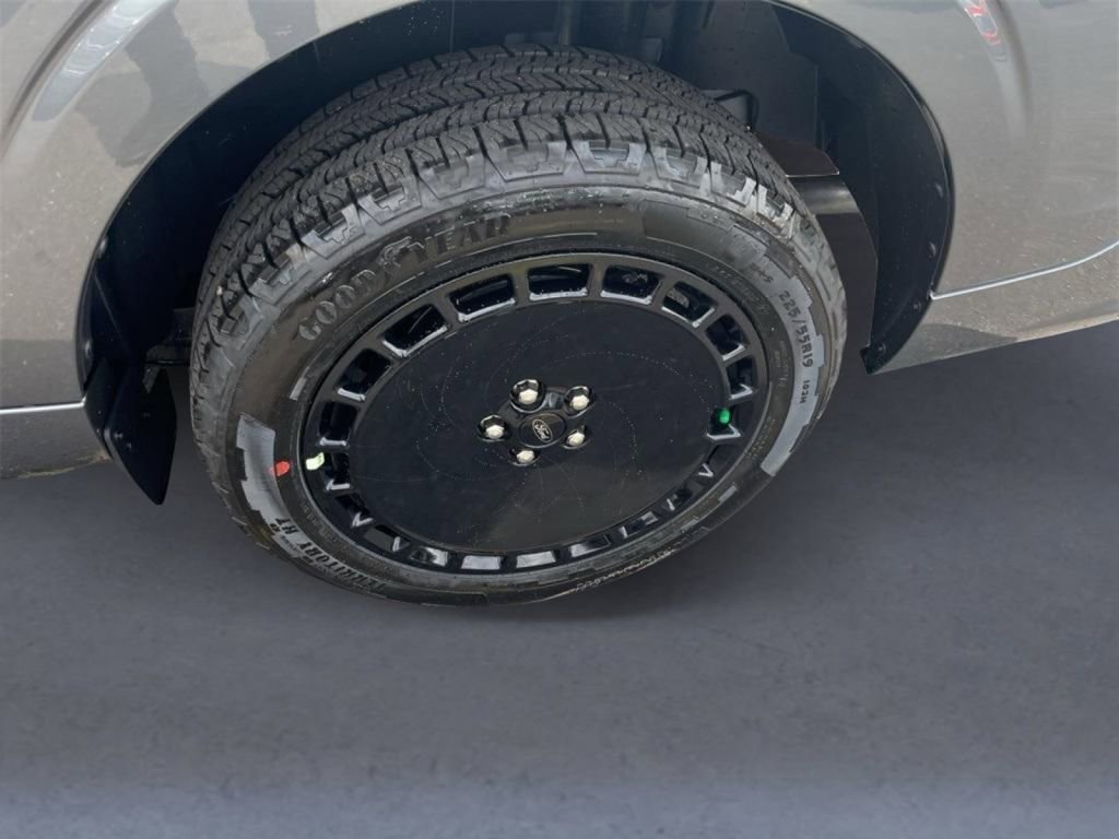 New 2025 Ford Maverick Lobo image 9