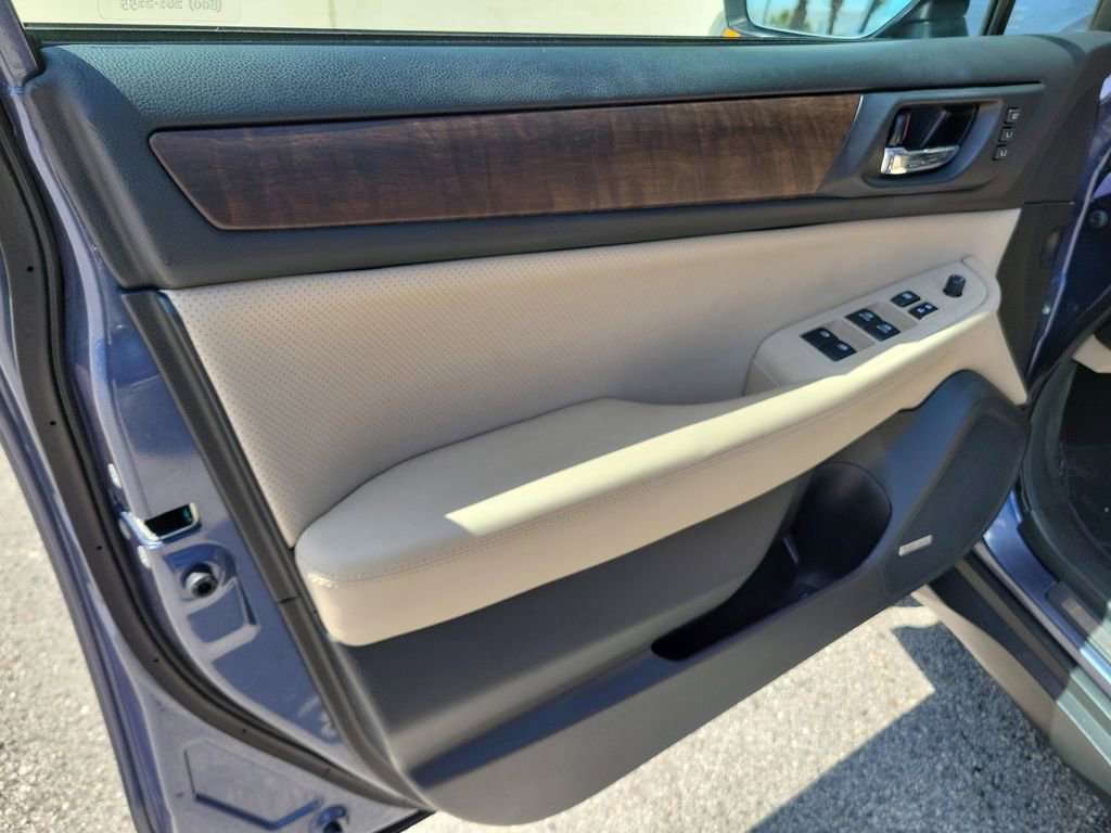 Used 2017 Subaru Outback 2.5i Limited image 18