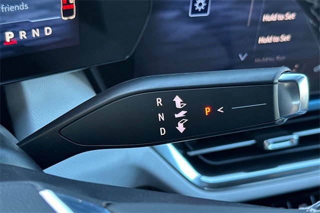 New 2026 Chevrolet Equinox EV LT image 28