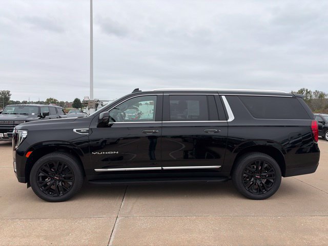 Used 2024 GMC Yukon XL SLT w/ SLT Luxury Package AWD/4WD image 6