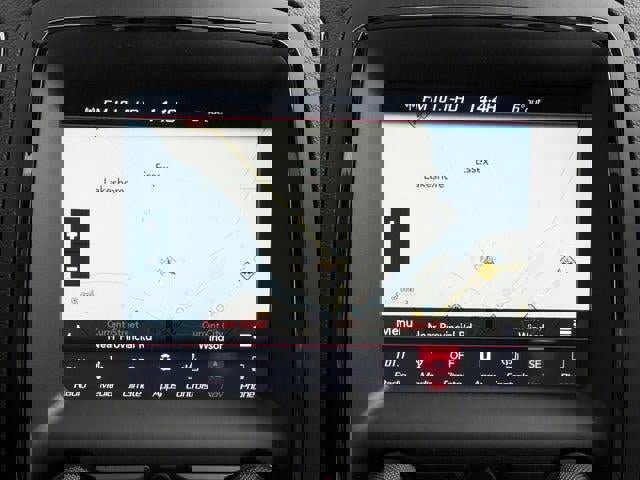 Used 2018 Dodge Durango SRT w/ SRT Interior Appearance Group image 17