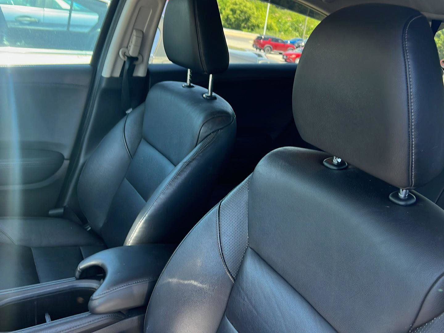 Used 2016 Honda HR-V EX-L image 9