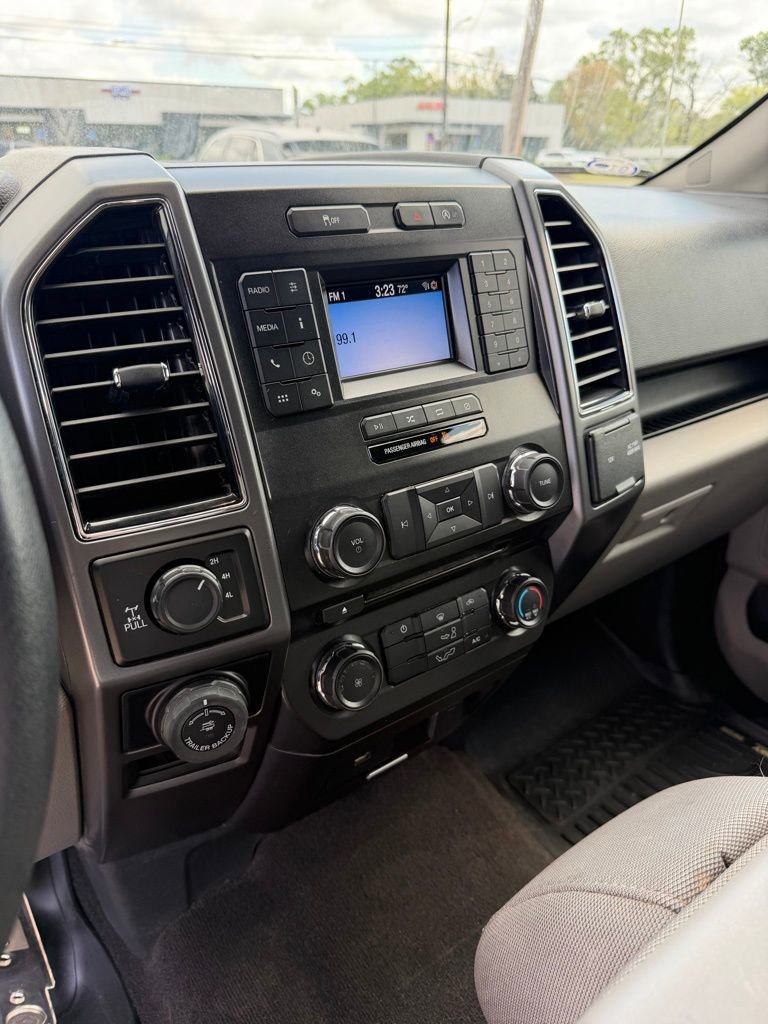 Used 2018 Ford F150 XLT w/ Trailer Tow Package image 16