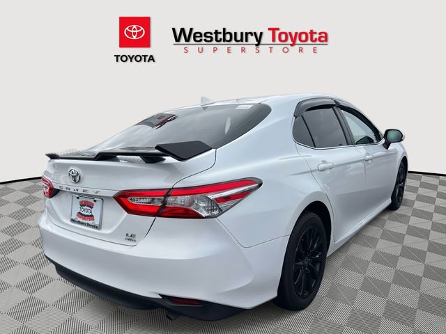 Used 2020 Toyota Camry LE image 5