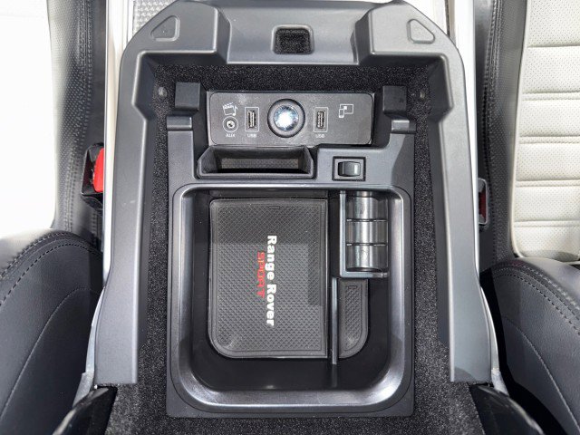 Used 2016 Land Rover Range Rover Sport SVR image 71