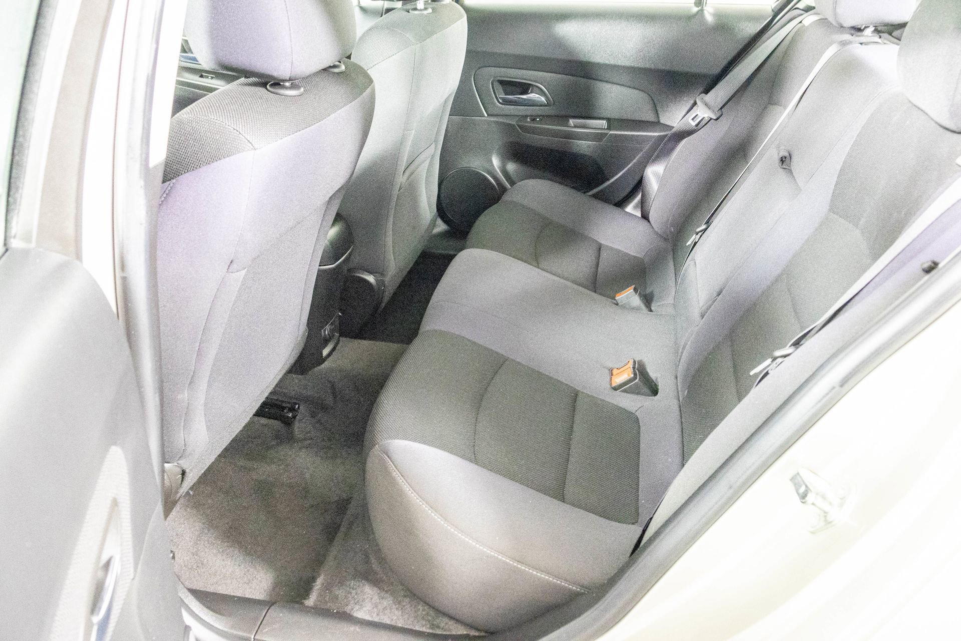 Used 2015 Chevrolet Cruze LT image 32