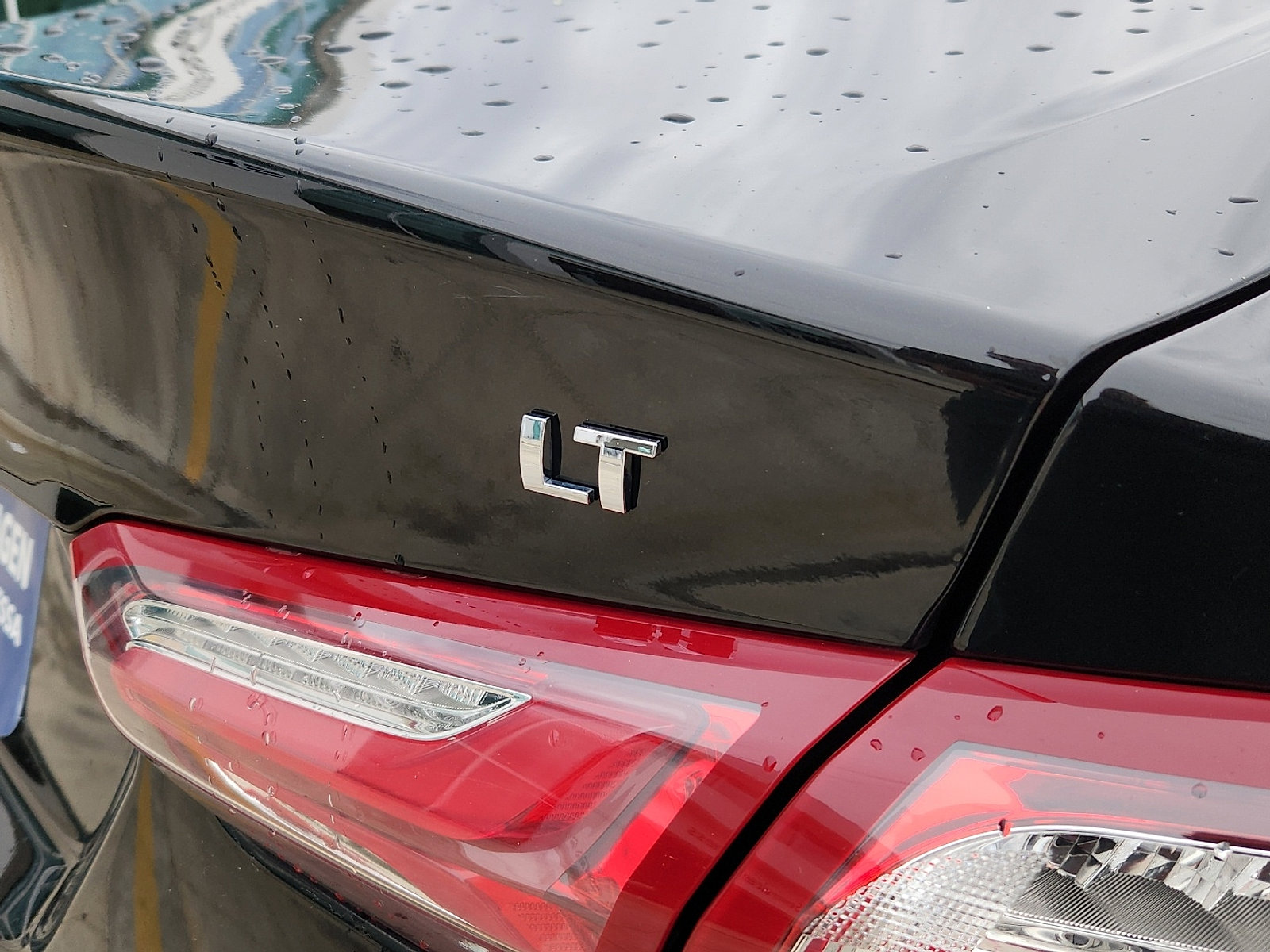 Used 2024 Chevrolet Malibu LT image 10