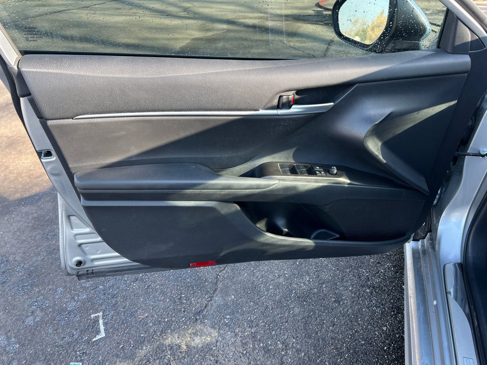 Used 2023 Toyota Camry SE w/ Protection Package (Q2) (TMS) image 19