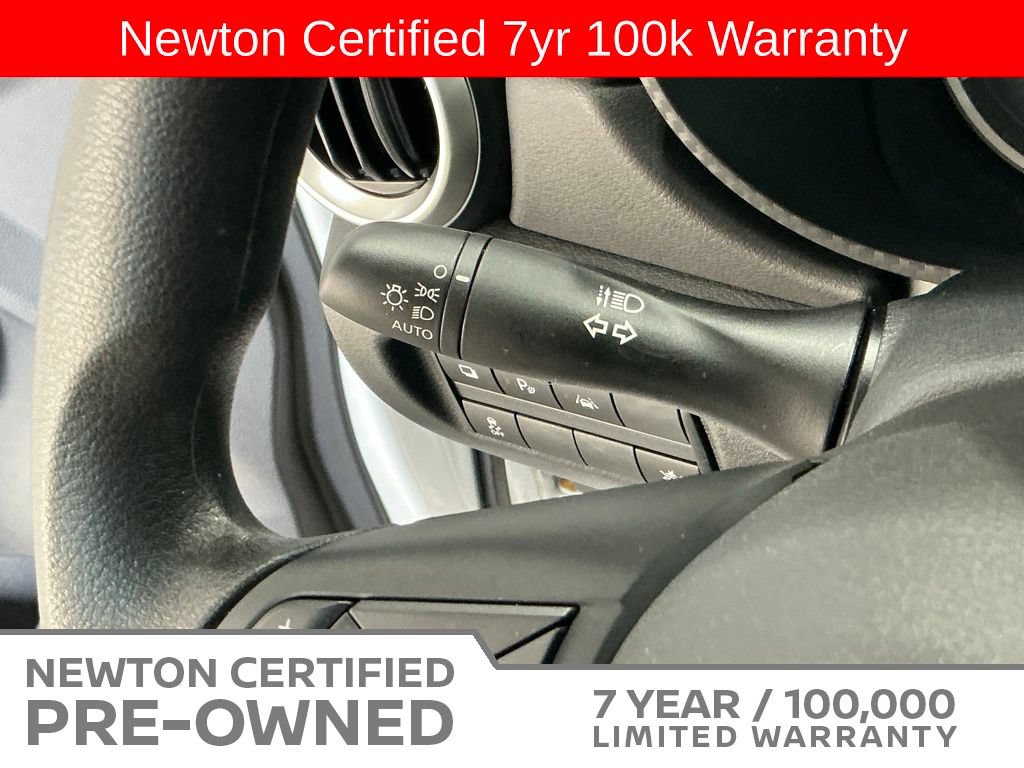 Used 2025 Nissan Versa S w/ Trunk Package FWD image 28