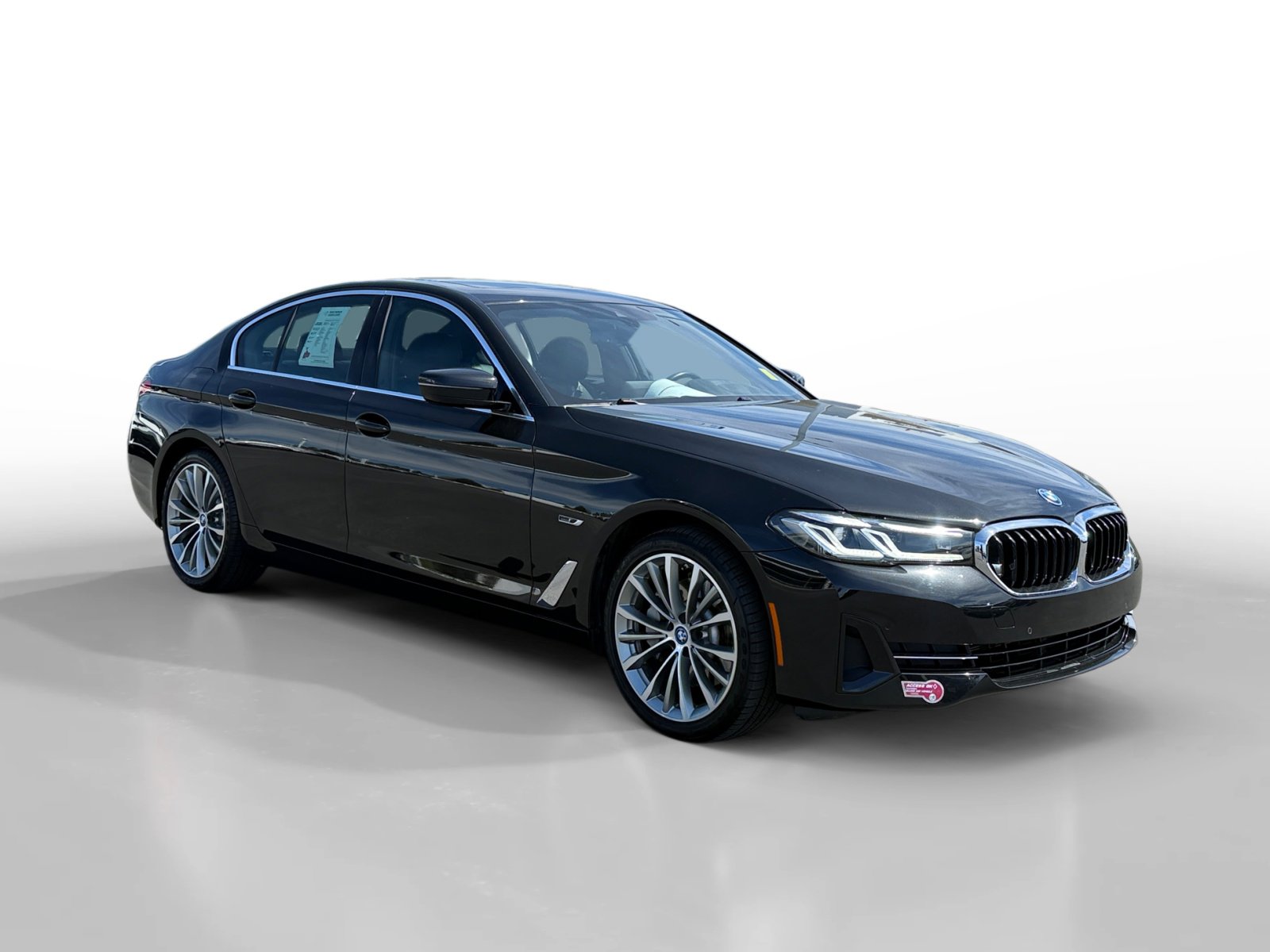 Used 2023 BMW 530e w/ Premium Package image 7