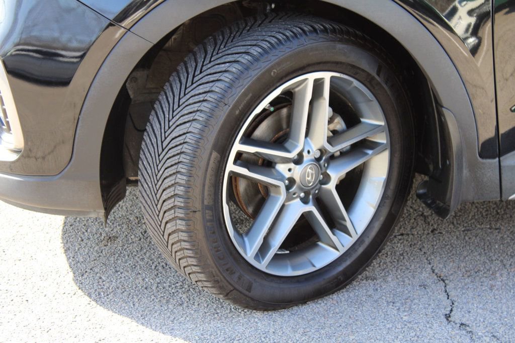 Used 2019 Hyundai Santa Fe XL image 26