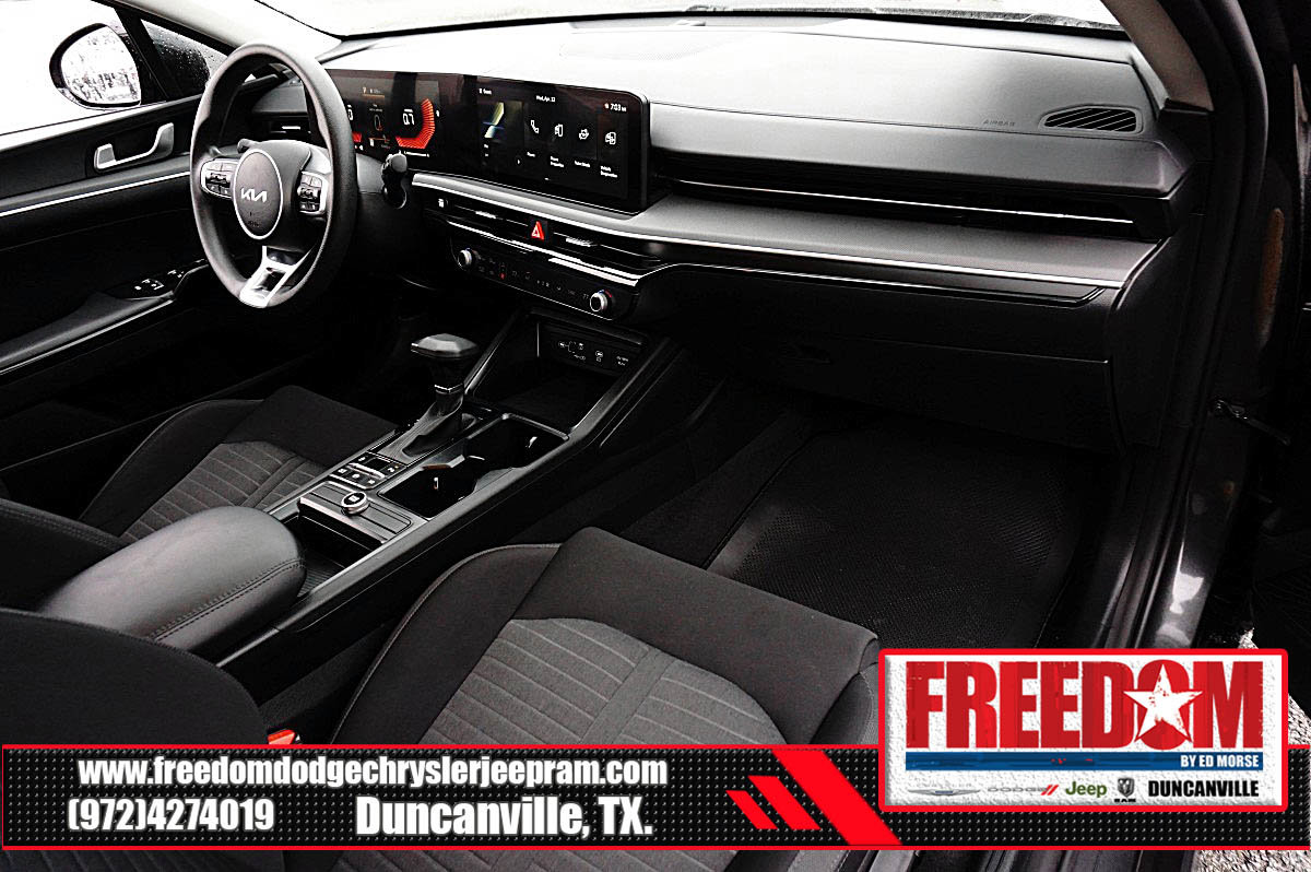 Used 2025 Kia K5 LXS FWD image 12