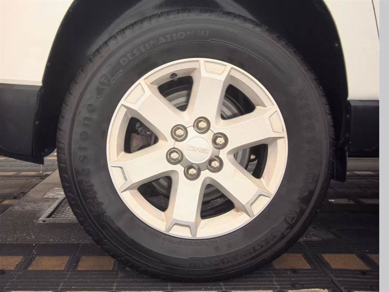 Used 2016 GMC Acadia SLE FWD image 11