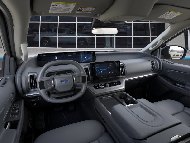 New 2026 Ford Expedition Active image 9