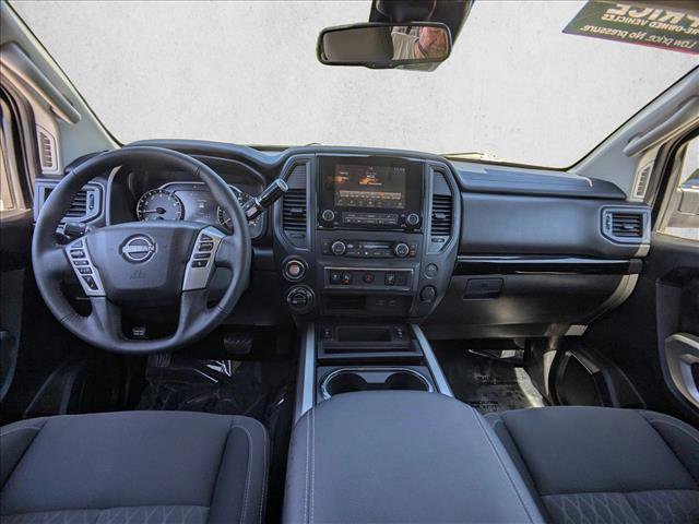 Used 2024 Nissan Titan SV w/ SV Convenience Package AWD/4WD image 16