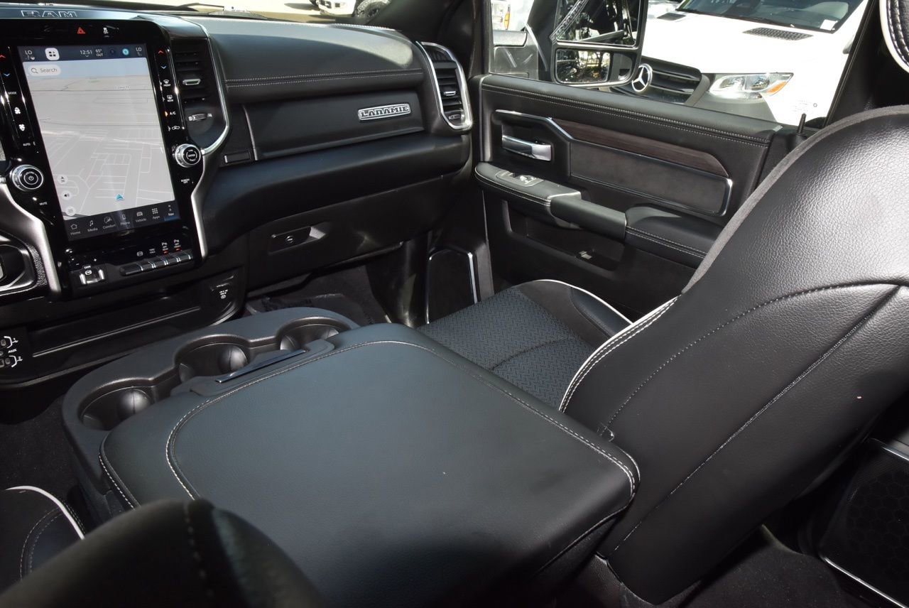 Used 2026 RAM 2500 Laramie AWD/4WD image 17