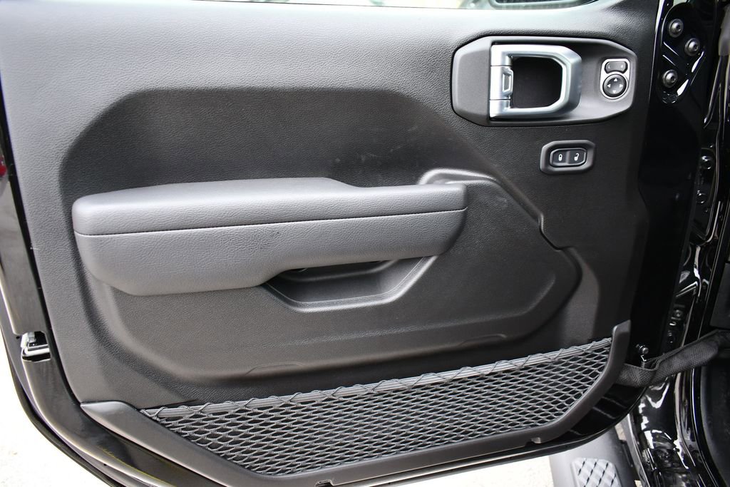 New 2026 Jeep Gladiator Sport image 13