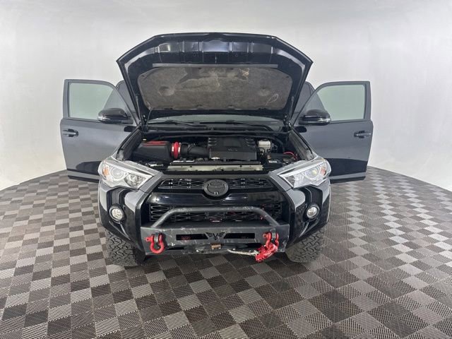 Used 2019 Toyota 4Runner TRD Off-Road Premium AWD/4WD image 11