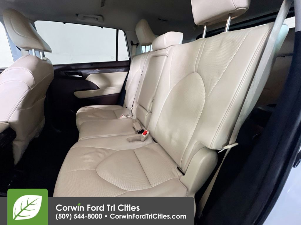 Used 2021 Toyota Highlander Limited image 28