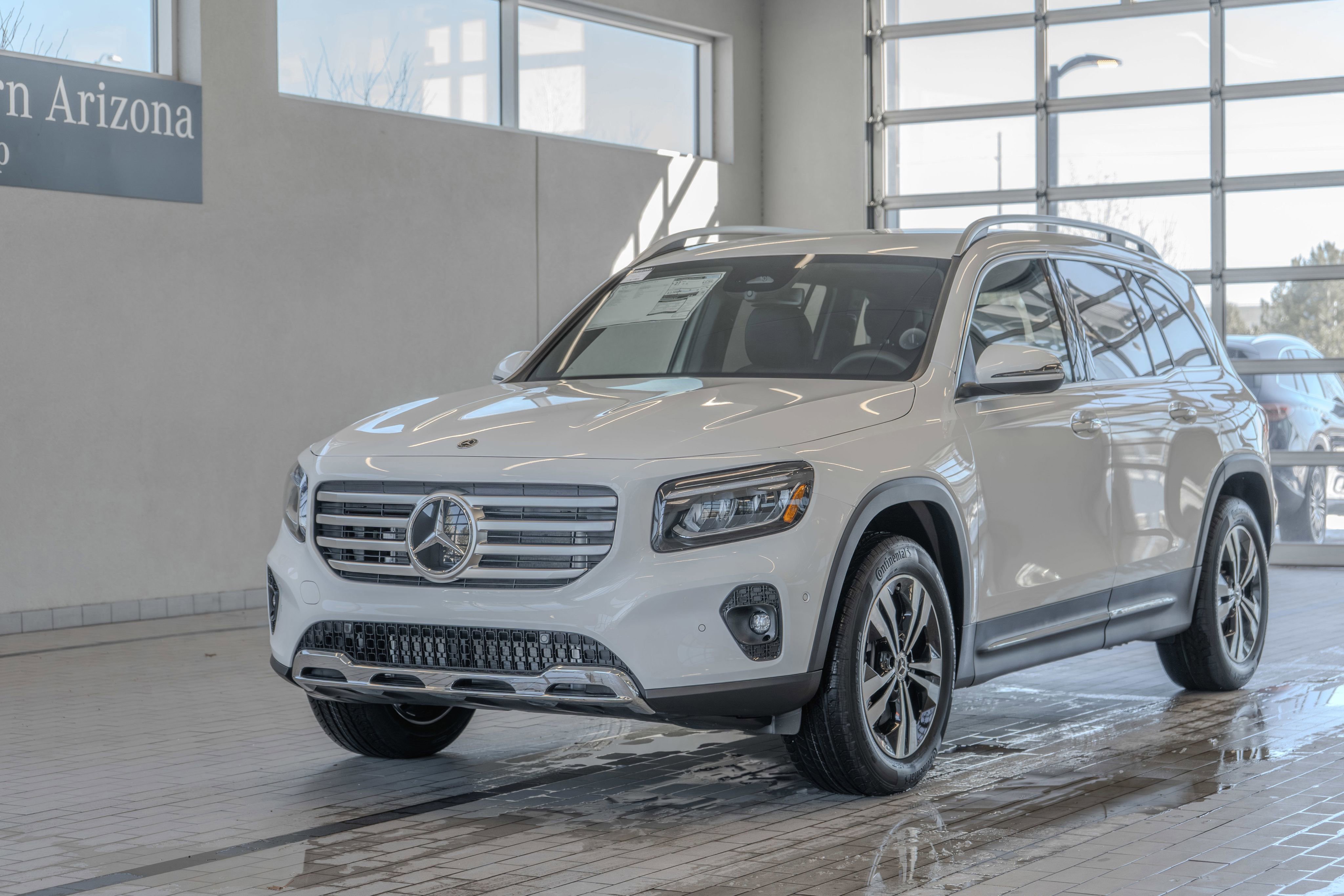 New 2026 Mercedes-Benz GLB 250 4MATIC image 25