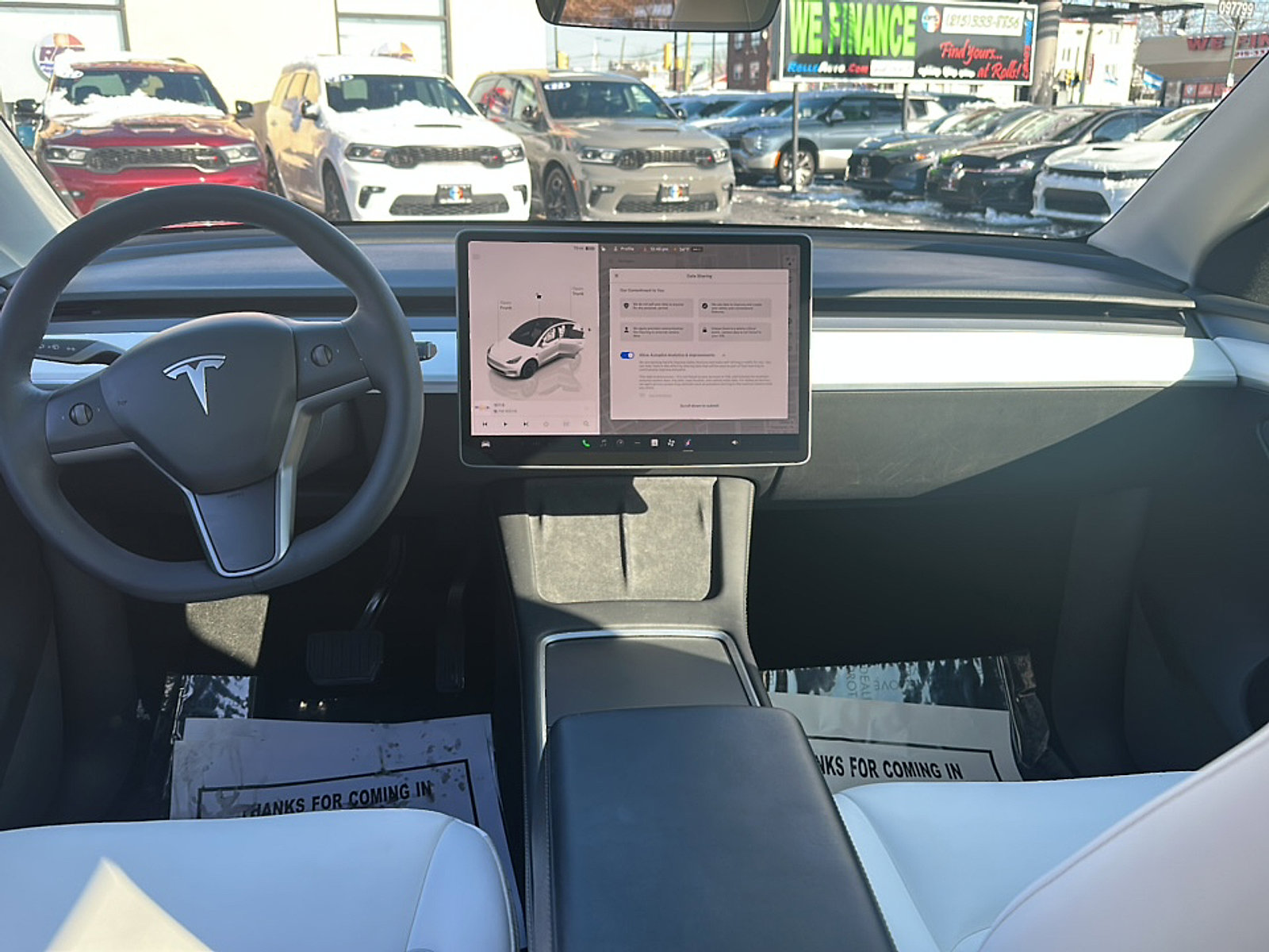 Used 2022 Tesla Model Y Long Range image 15