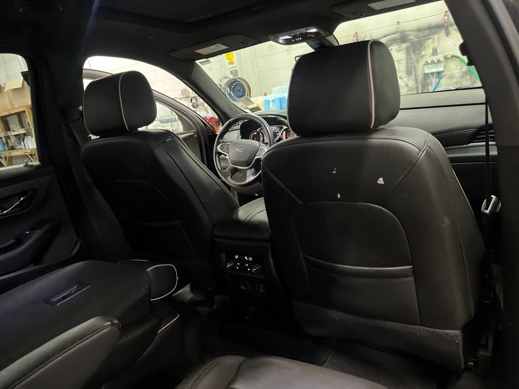 Used 2023 Chevrolet Traverse Premier w/ Redline Edition FWD image 35