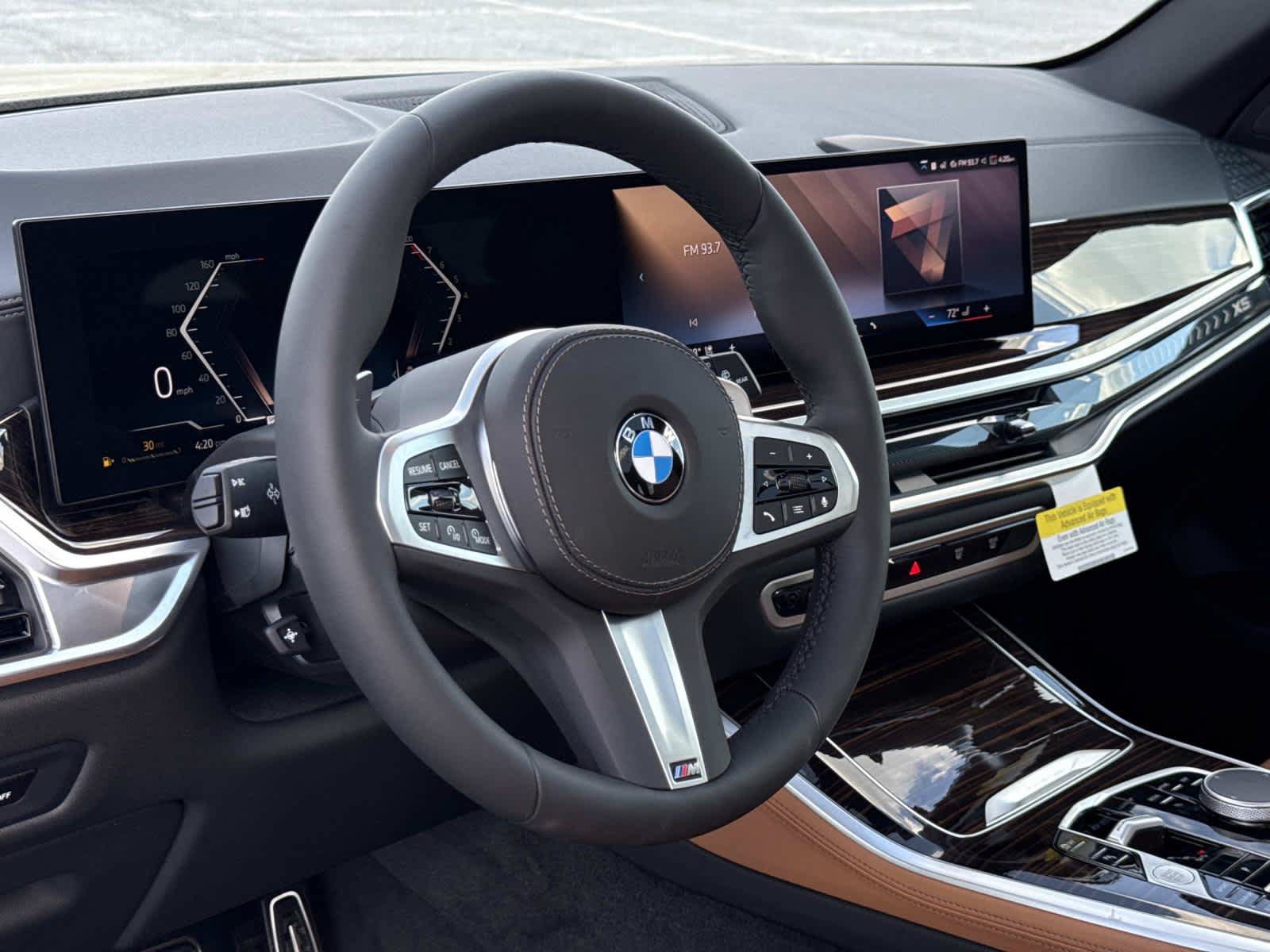 New 2026 BMW X5 xDrive40i w/ M Sport Package AWD/4WD image 2