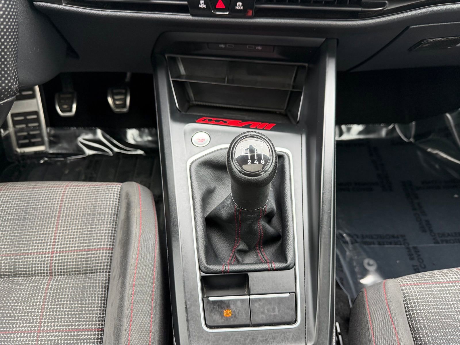 Used 2022 Volkswagen GTI SE image 16