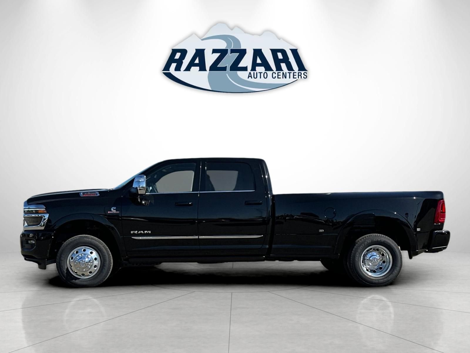 New 2025 RAM 3500 Limited AWD/4WD image 6
