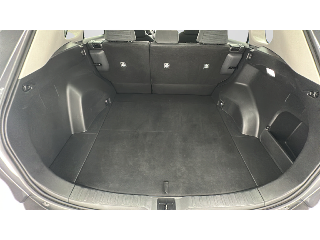 Used 2025 Toyota RAV4 LE AWD/4WD image 24