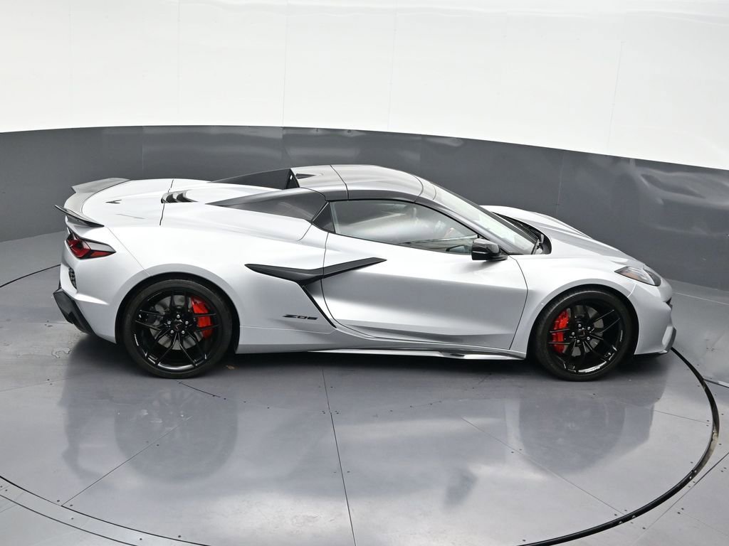 Used 2026 Chevrolet Corvette Z06 w/ Stealth Interior Trim Package image 19