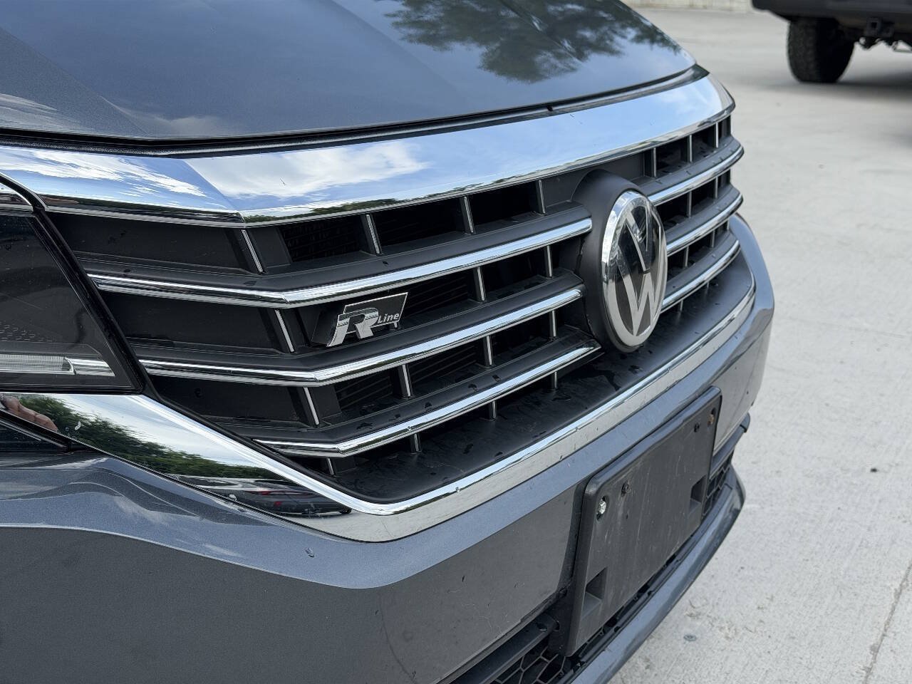 Used 2020 Volkswagen Passat 2.0T R-Line FWD image 5