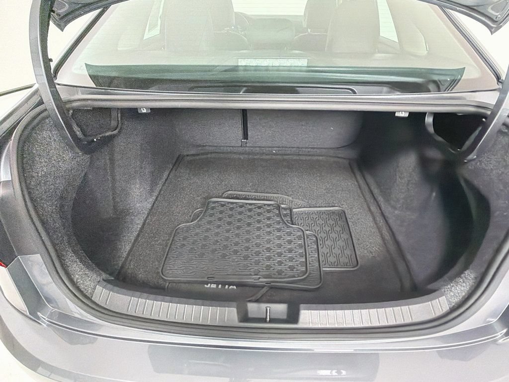 Used 2021 Volkswagen Jetta SEL FWD image 27