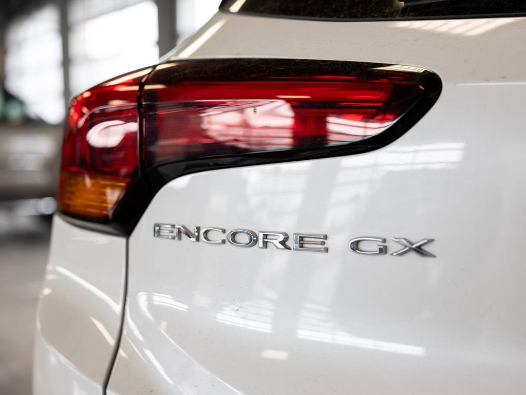 Used 2023 Buick Encore GX Essence w/ Experience Buick Package image 6
