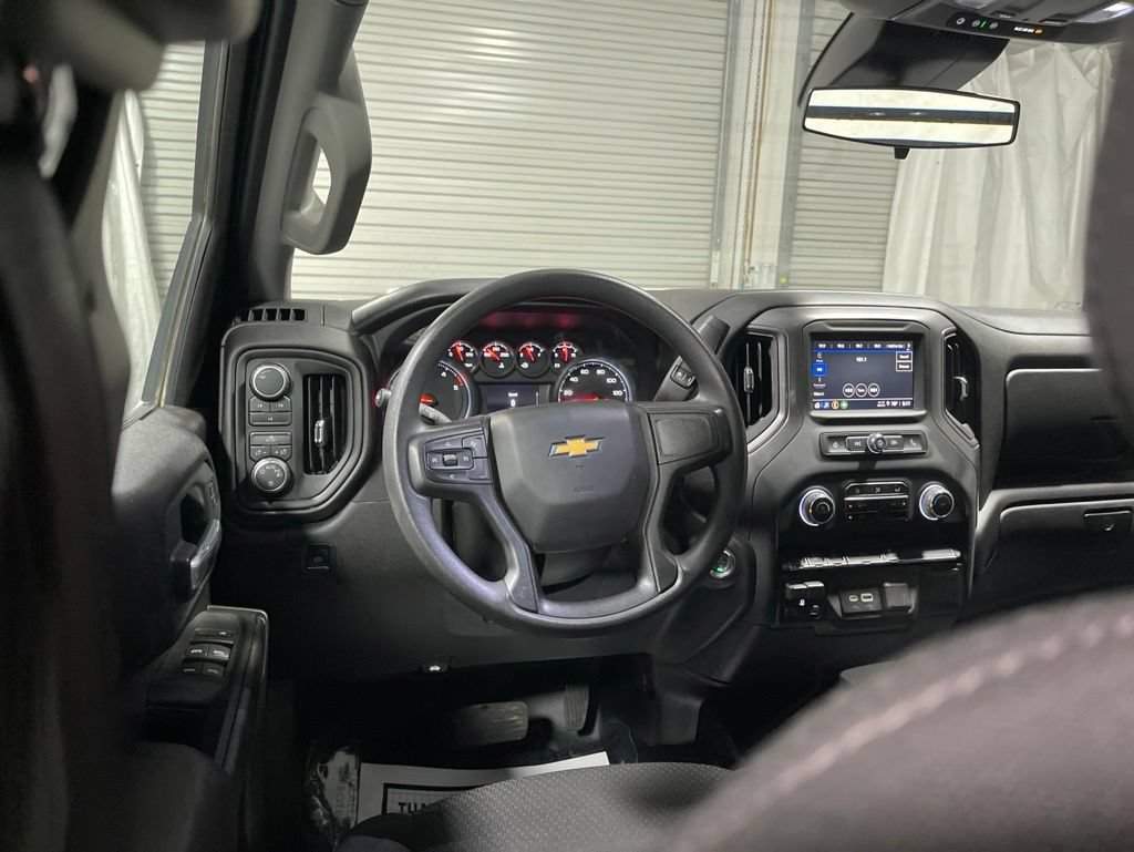 Used 2025 Chevrolet Silverado 3500 W/T AWD/4WD image 22