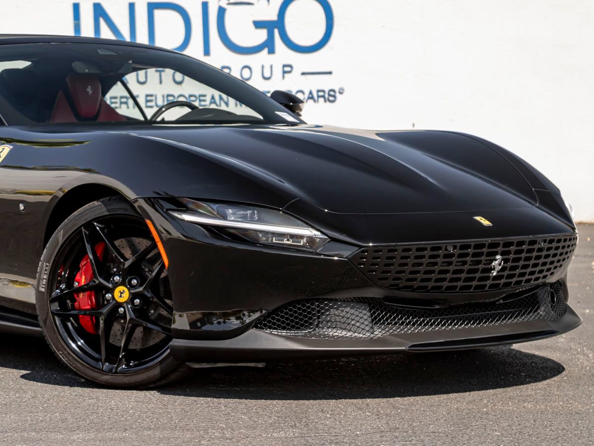 Used 2024 Ferrari Roma Spider RWD image 6