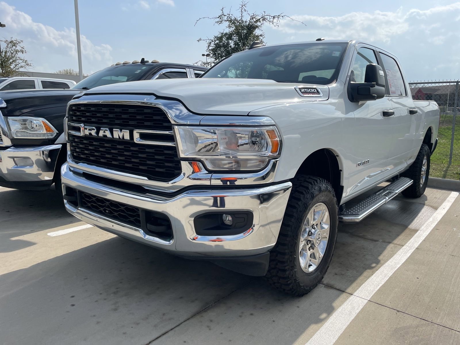 Used 2024 RAM 2500 Big Horn image 1
