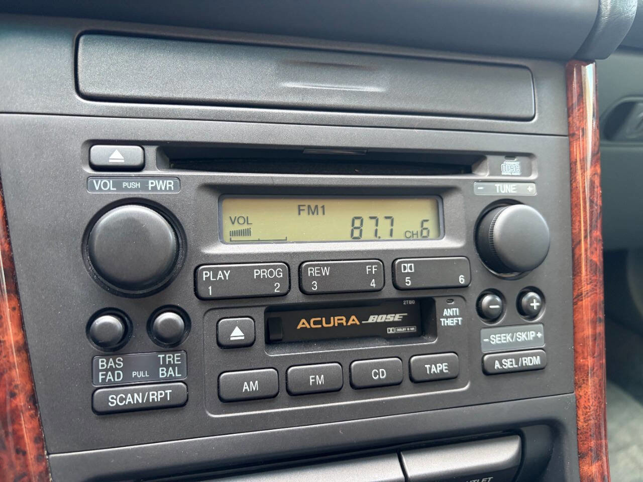 Used 2000 Acura TL 3.2 4dr Sedan image 19