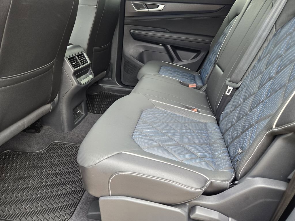 New 2026 Volkswagen Atlas Cross Sport SEL Premium R-Line AWD/4WD image 21