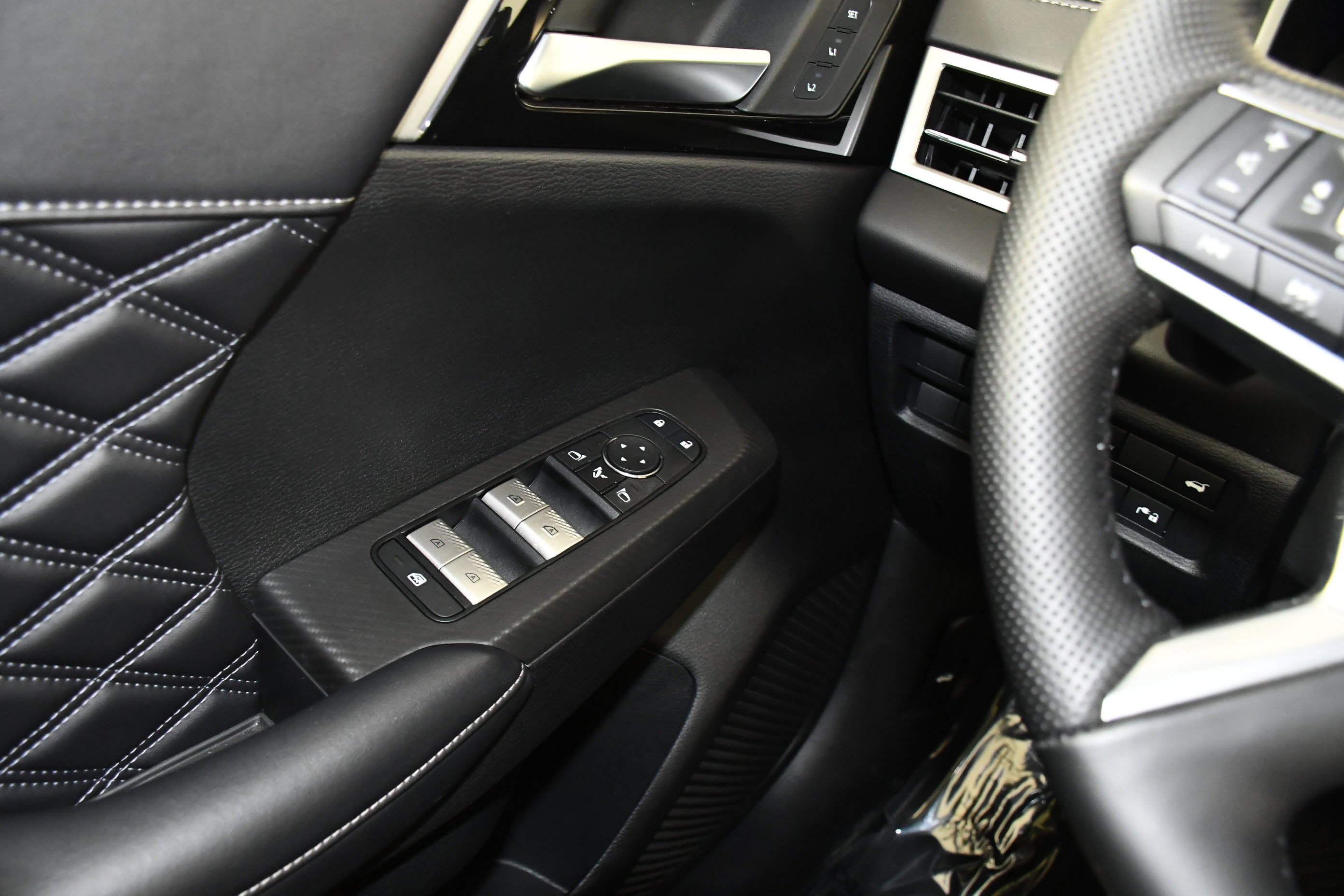 Used 2025 Mitsubishi Outlander SEL image 32