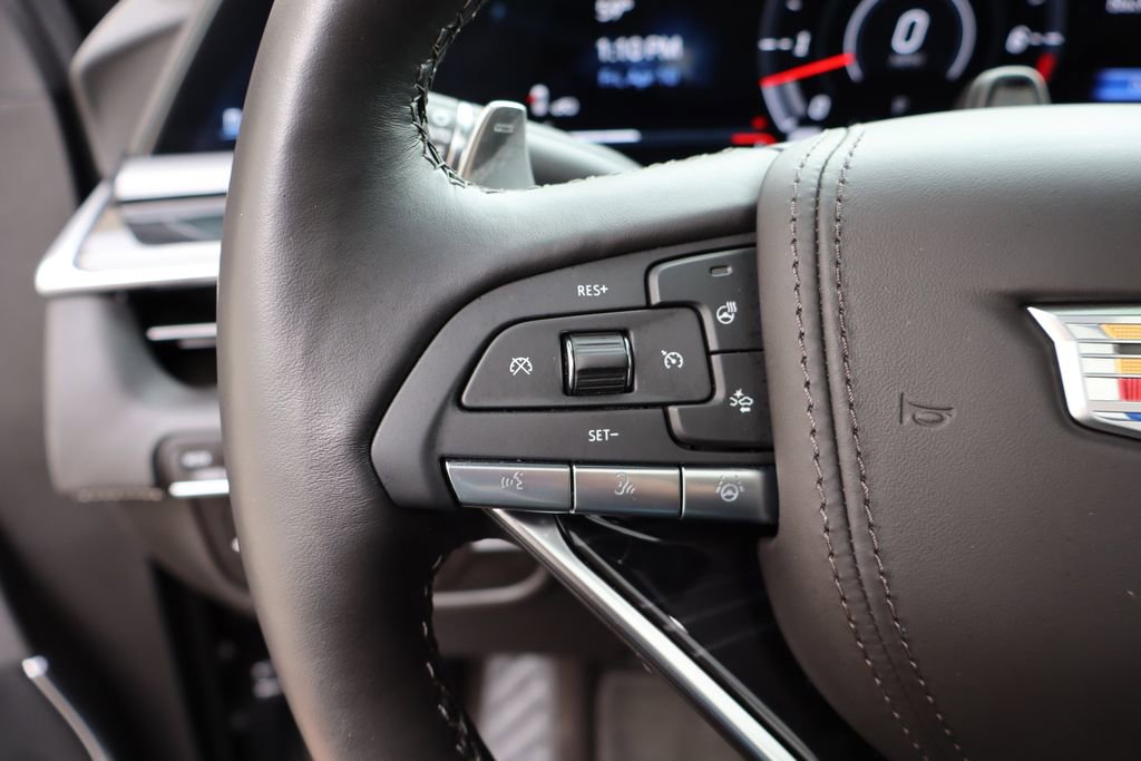 Used 2024 Cadillac Escalade ESV V w/ LPO, ONYX Package AWD/4WD image 35