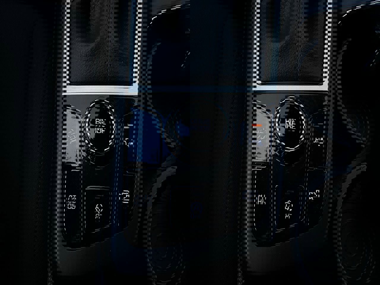 Used 2025 Kia Sportage LX image 21