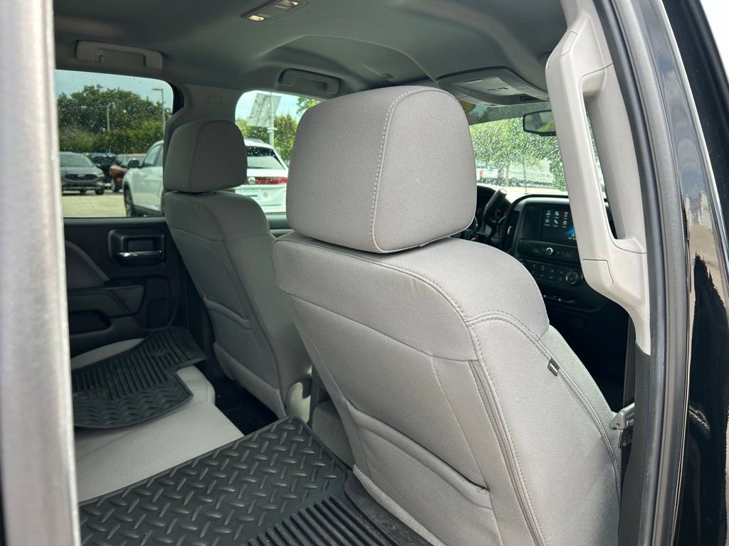 Used 2019 Chevrolet Silverado 1500 Custom w/ Custom Convenience Package AWD/4WD image 40