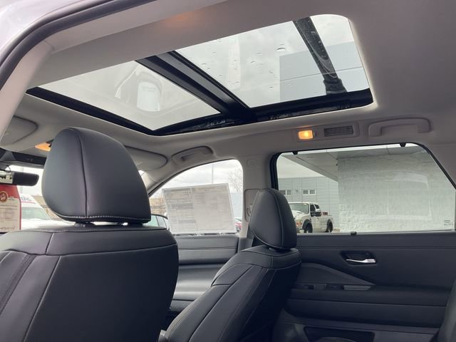 New 2026 Nissan Pathfinder SL w/ SL Premium Package image 25